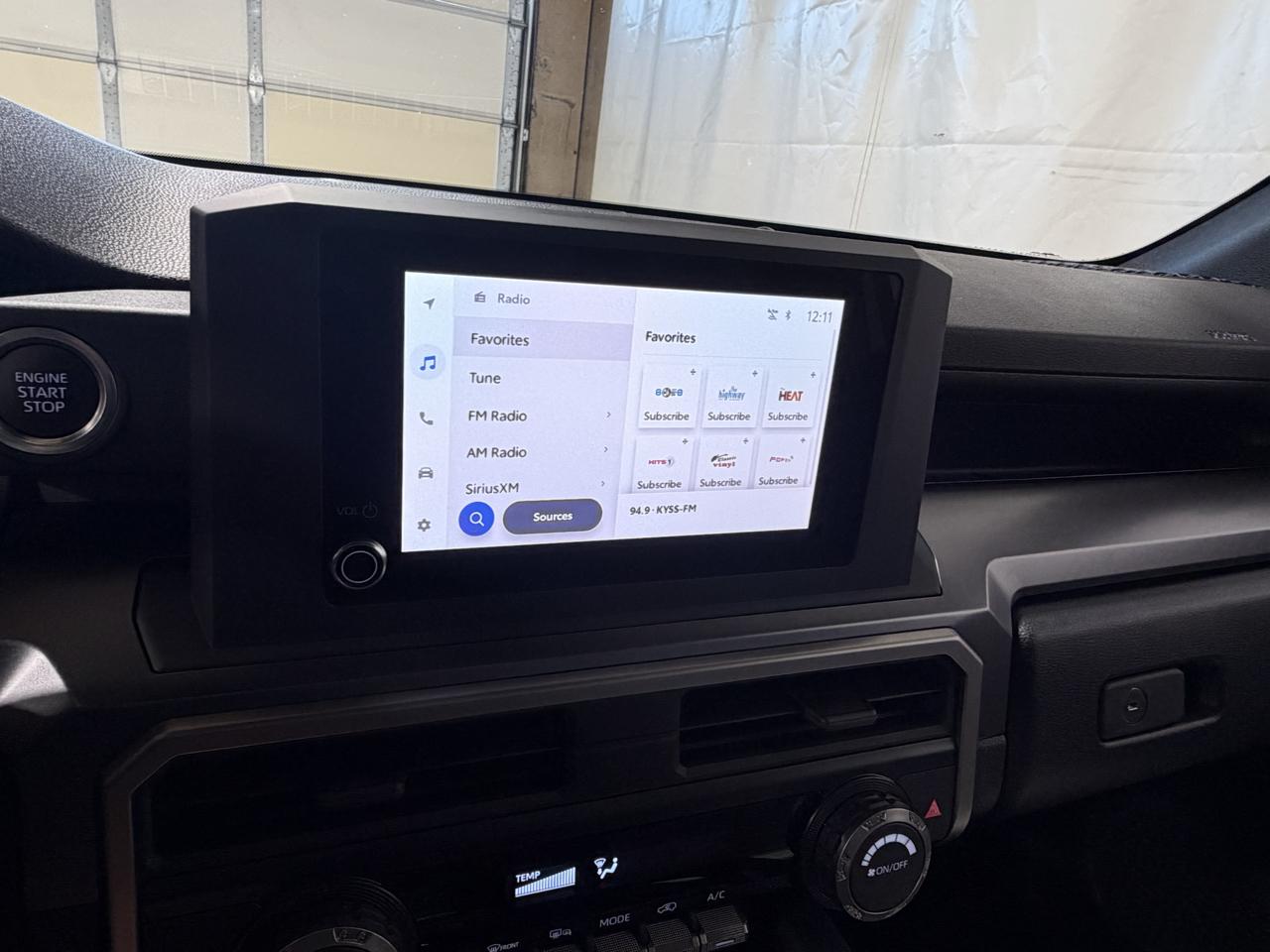 Toyota 4Runner SR5 4WD 2025