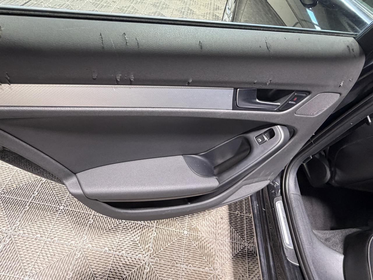 Audi A4 photo 19
