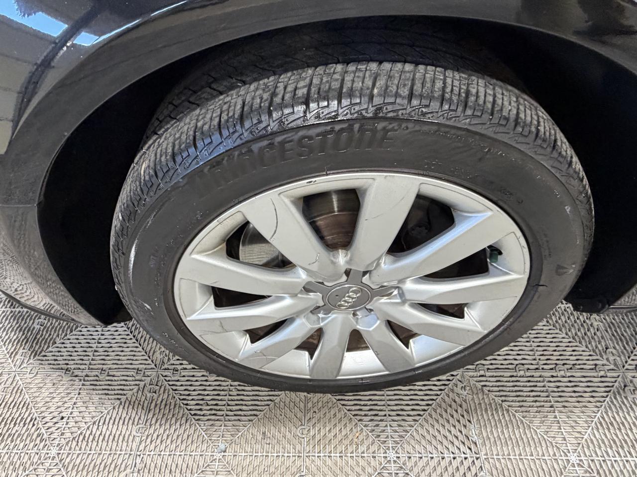 Audi A4 photo 24