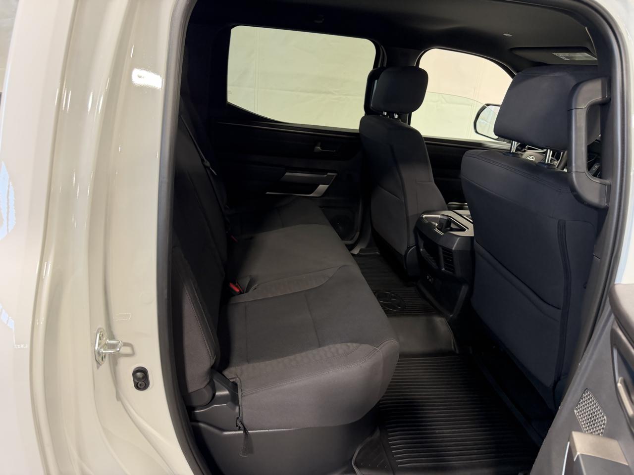 Toyota Tundra photo 12