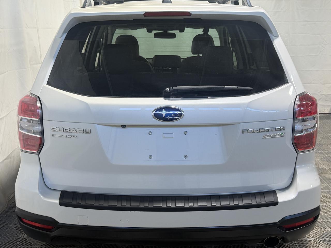 Subaru Forester 4dr CVT 2.5i Limited PZEV 2015