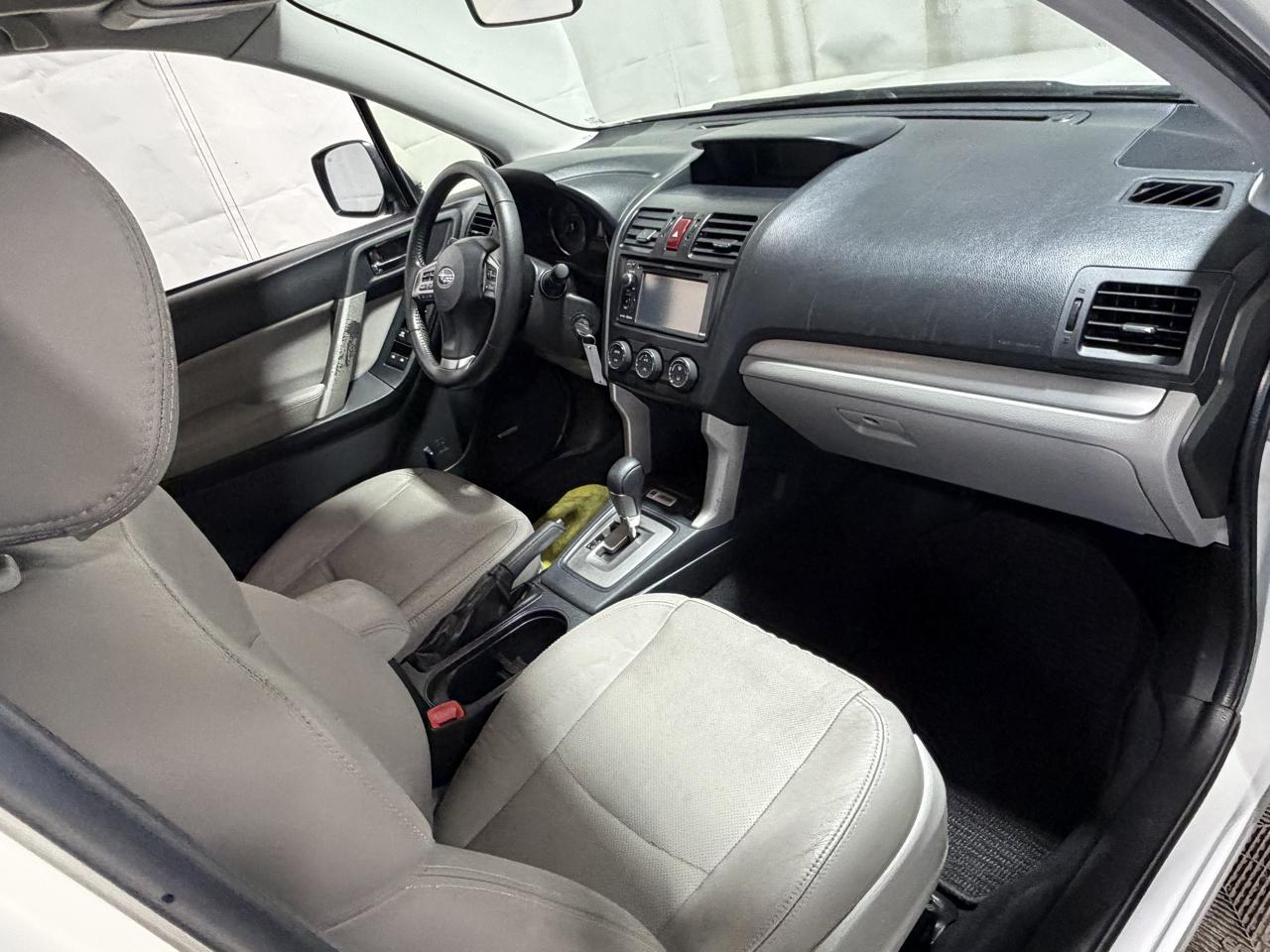 Subaru Forester 4dr CVT 2.5i Limited PZEV 2015
