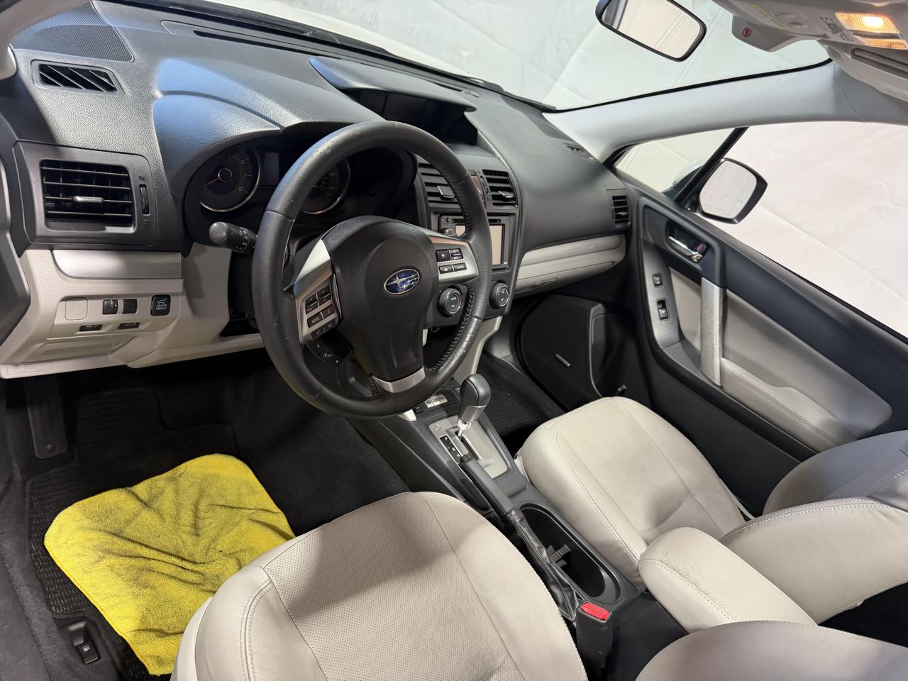 Subaru Forester 4dr CVT 2.5i Limited PZEV 2015