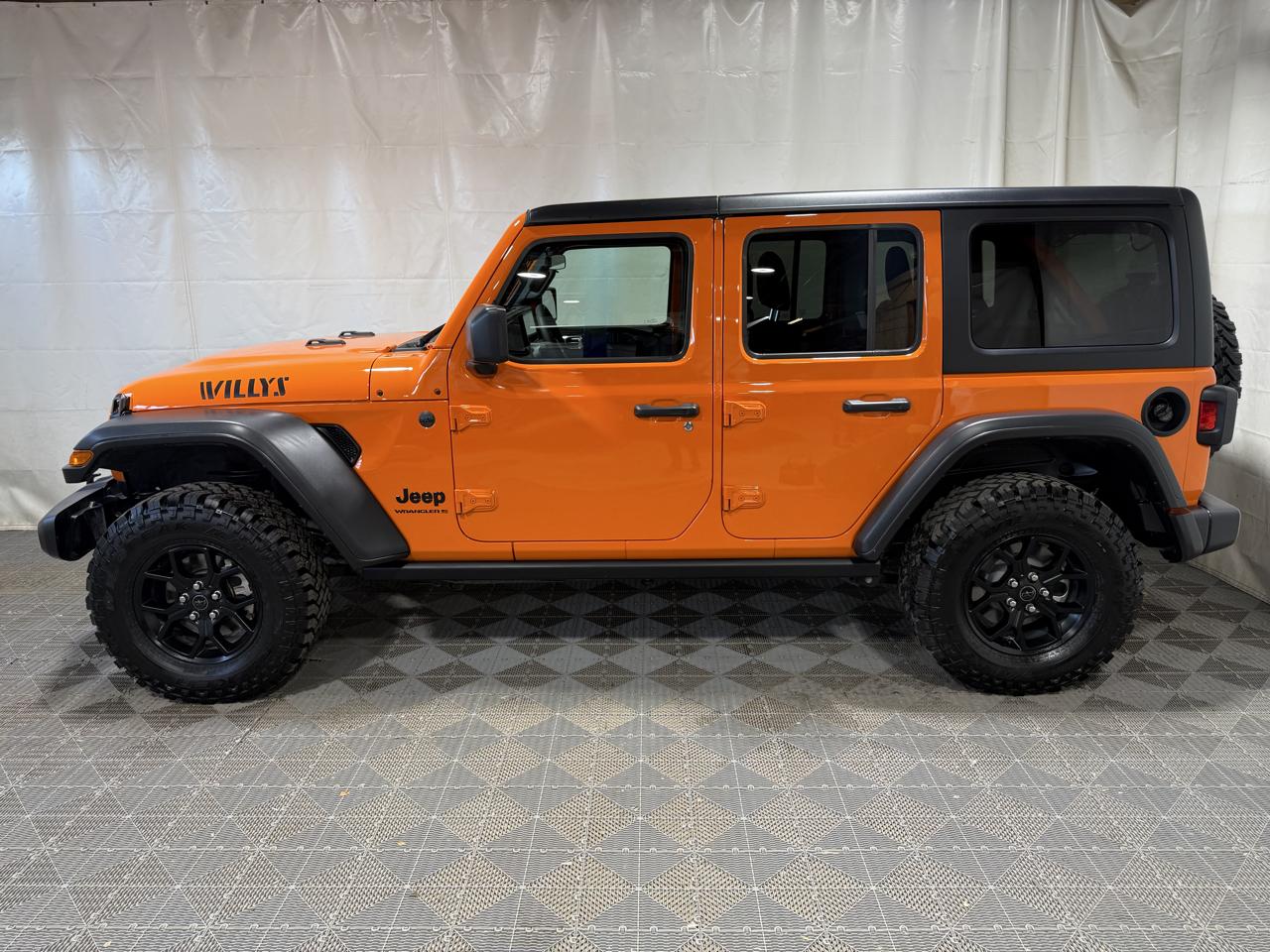 Jeep Wrangler Willys 4 Door 4x4 2025