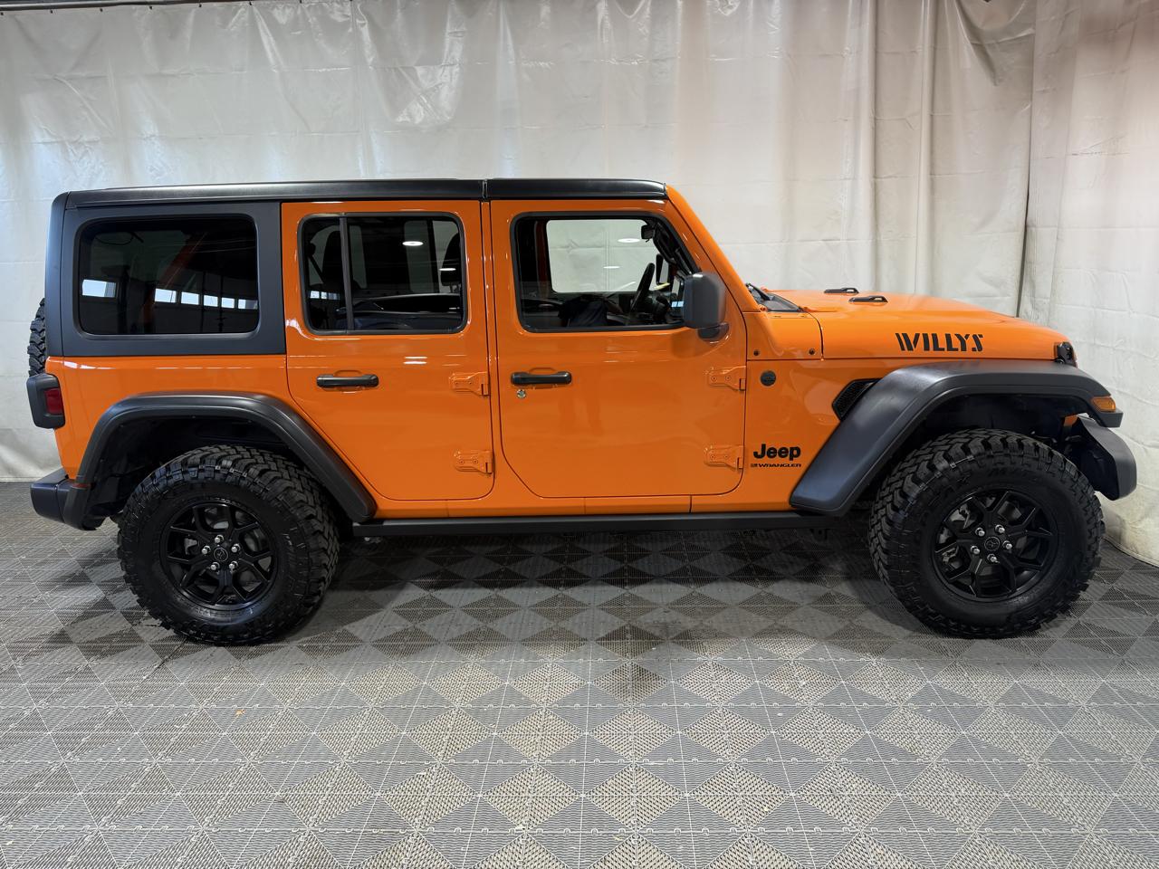 Jeep Wrangler Willys 4 Door 4x4 2025