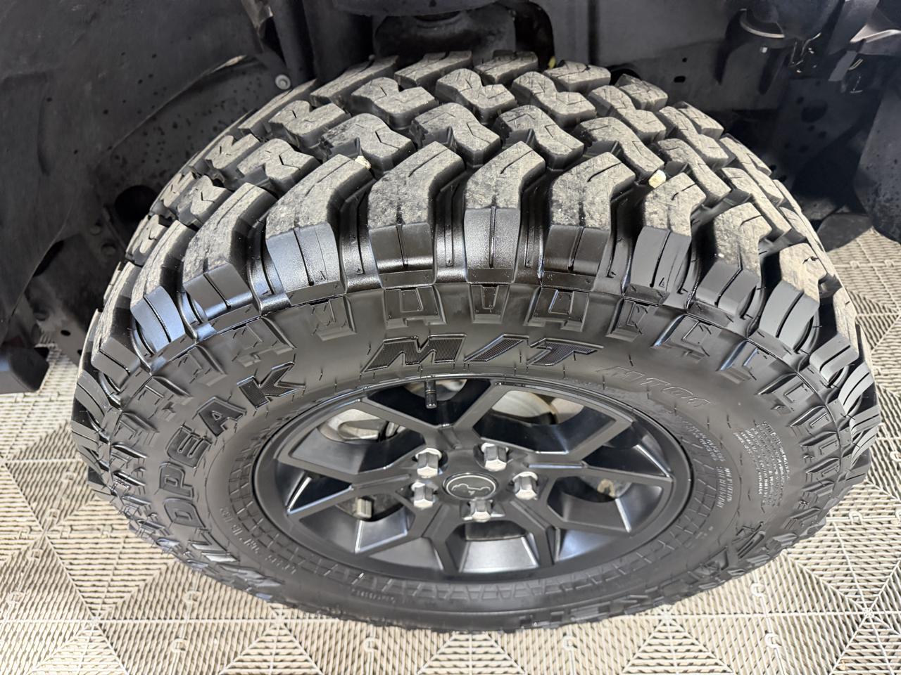 Jeep Wrangler Willys 4 Door 4x4 2025