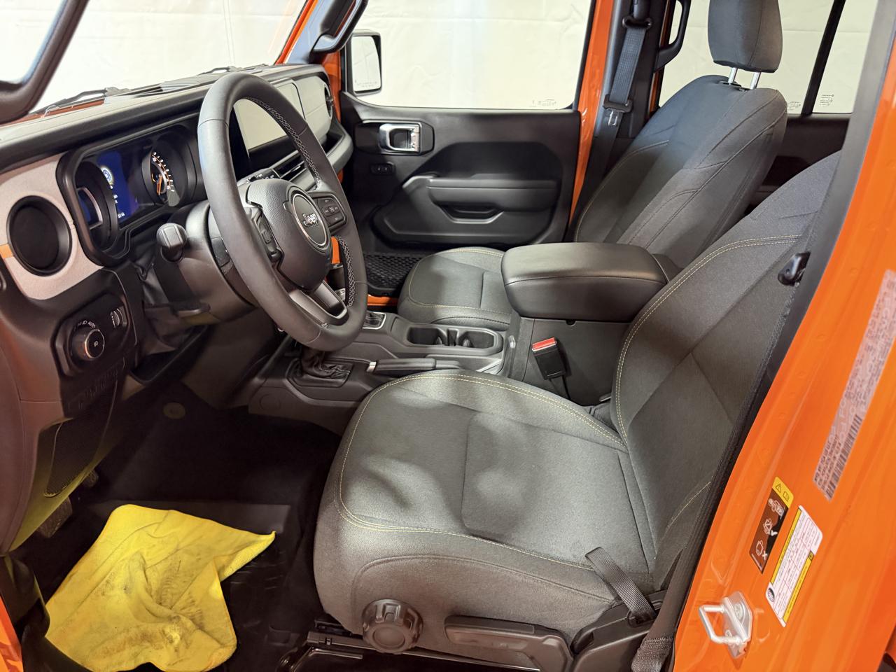 Jeep Wrangler Willys 4 Door 4x4 2025