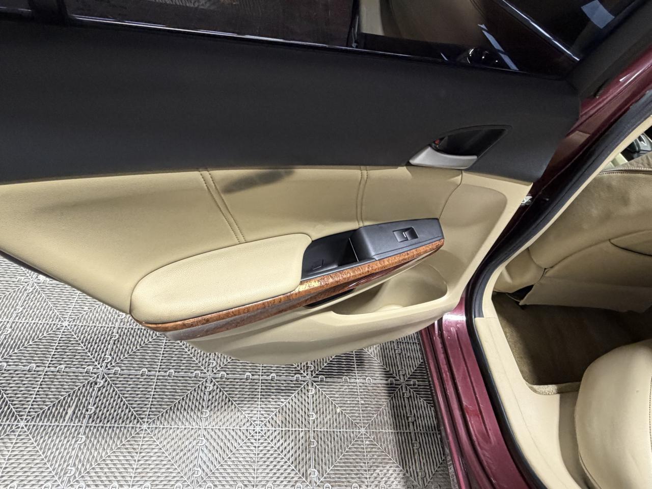 Honda Accord Sdn 4dr V6 Auto EX-L 2011