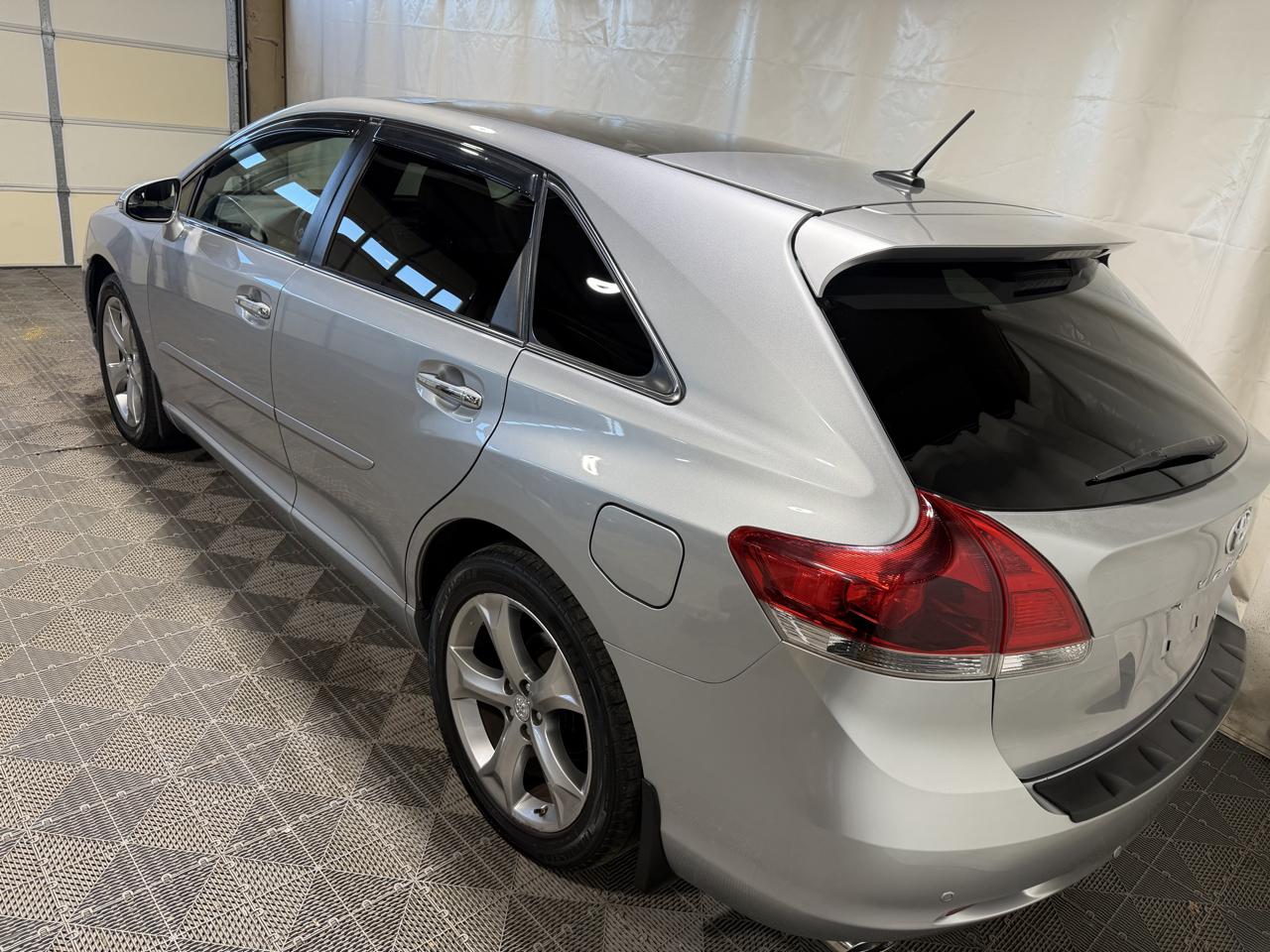 Toyota Venza 4dr Wgn V6 AWD Limited (Natl) 2015