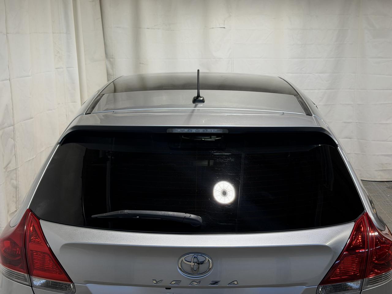 Toyota Venza 4dr Wgn V6 AWD Limited (Natl) 2015
