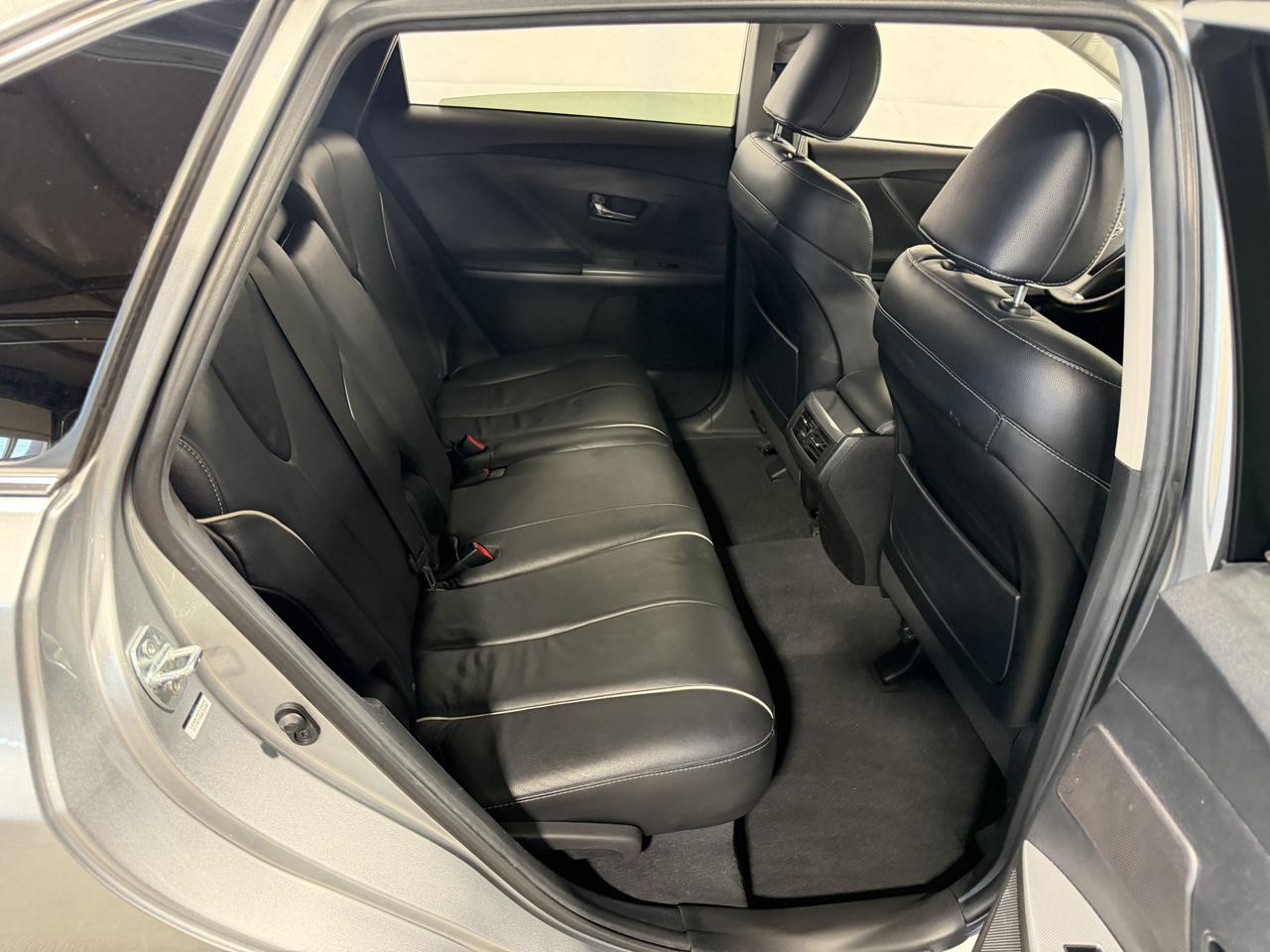 Toyota Venza 4dr Wgn V6 AWD Limited (Natl) 2015