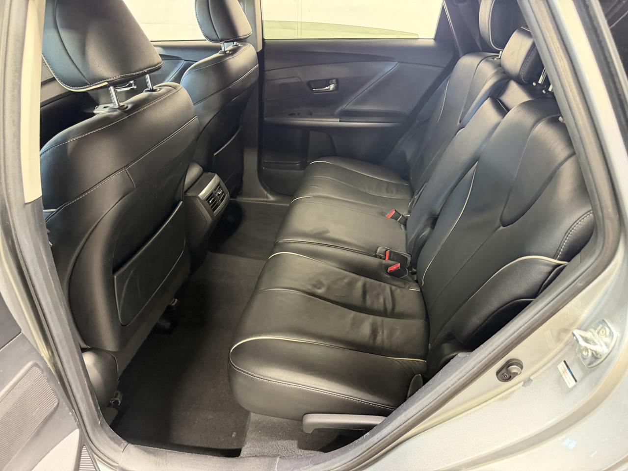 Toyota Venza 4dr Wgn V6 AWD Limited (Natl) 2015