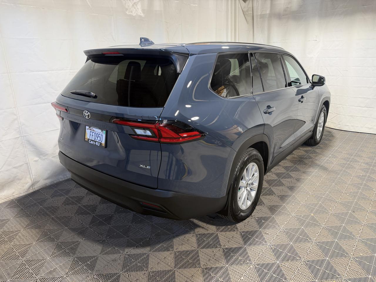 Toyota Grand Highlander XLE 4D SUV AWD 2026