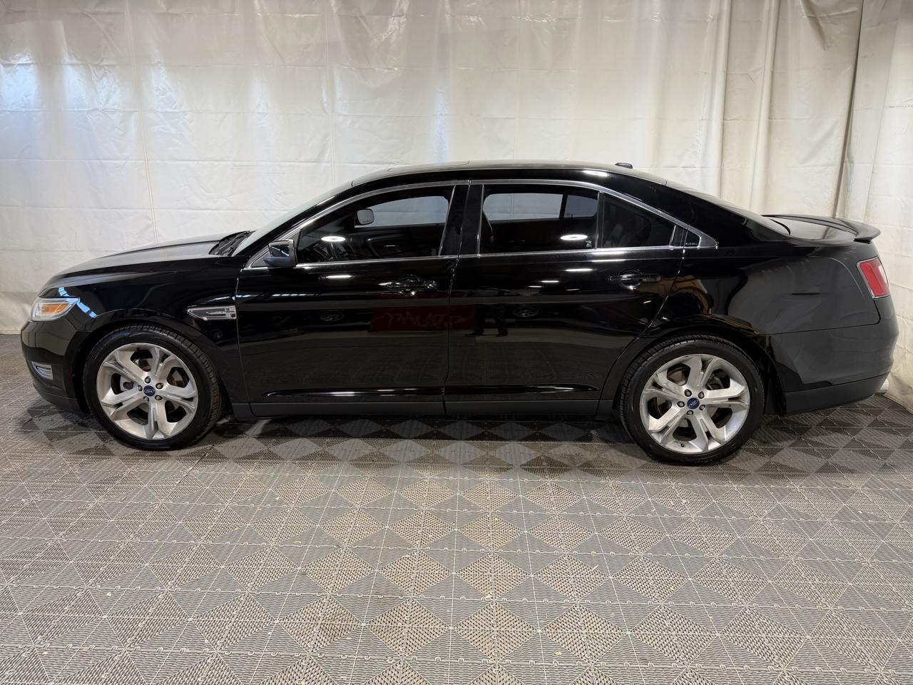 Ford Taurus 4dr Sdn SHO AWD 2012