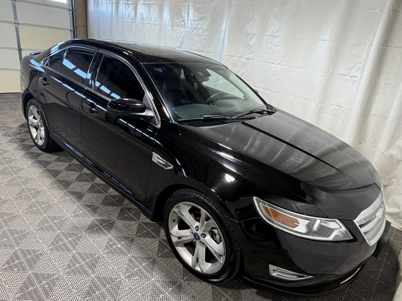 Ford Taurus 4dr Sdn SHO AWD 2012