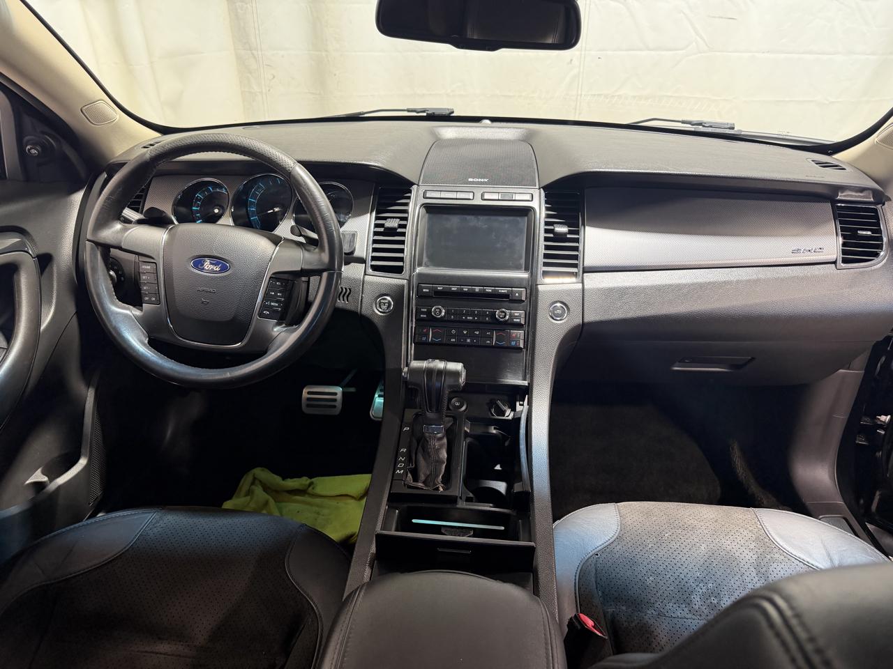 Ford Taurus 4dr Sdn SHO AWD 2012