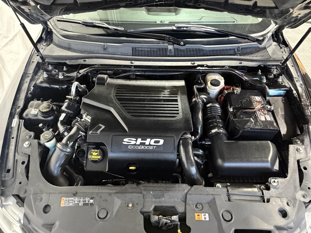 Ford Taurus 4dr Sdn SHO AWD 2012