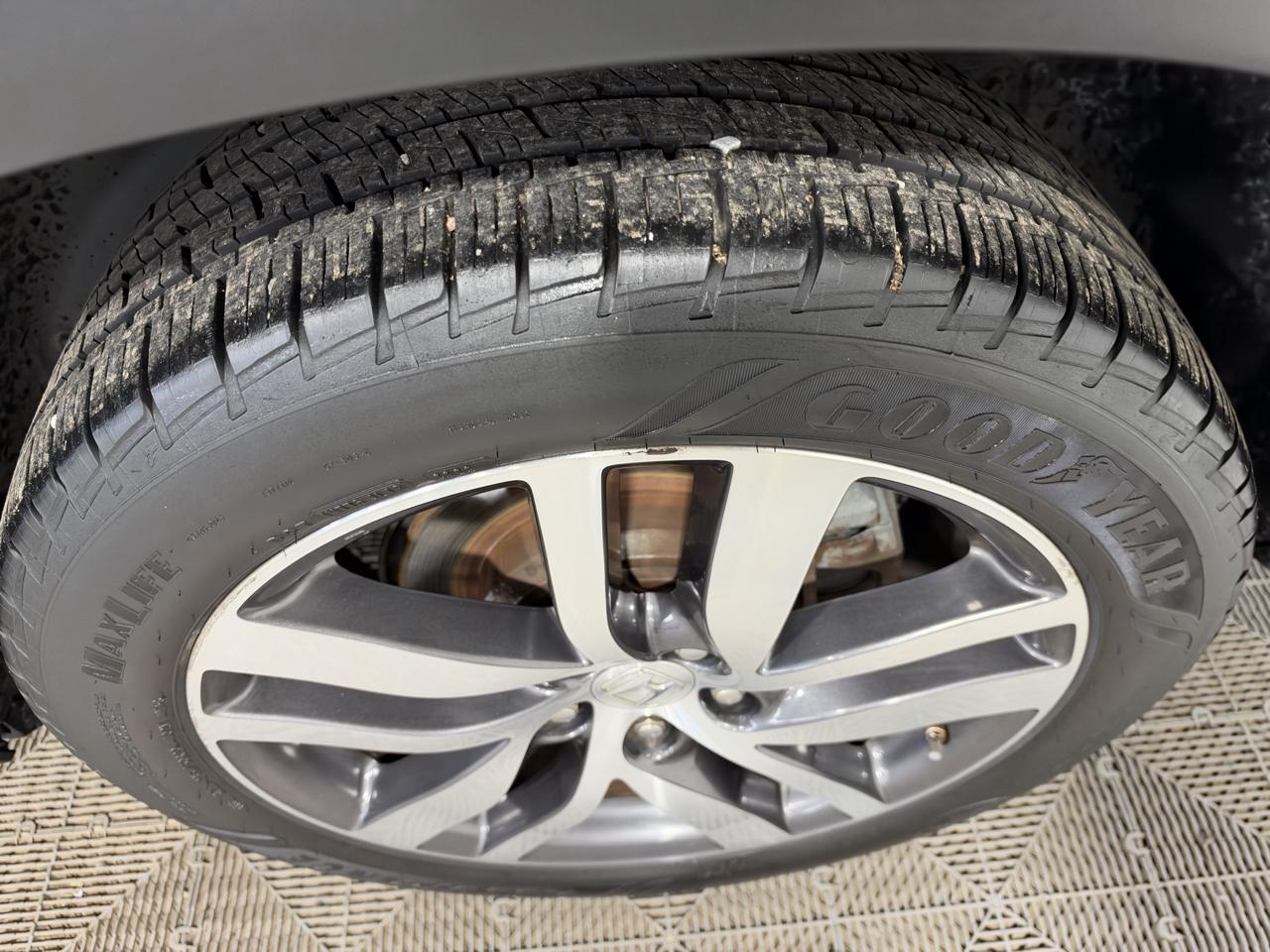 Honda Pilot 2WD 4dr Touring w/RES & Navi 2016