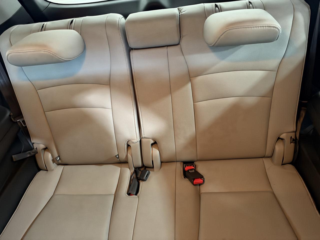 Honda Pilot 2WD 4dr Touring w/RES & Navi 2016