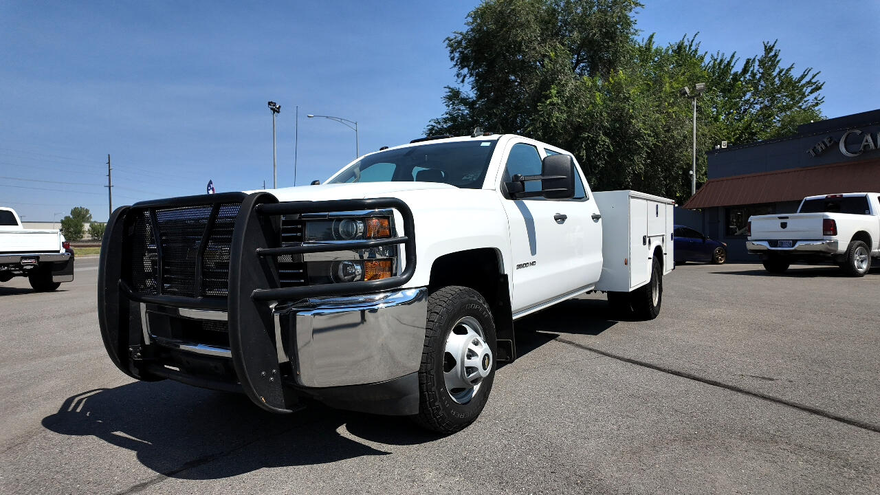 2016 Chevrolet Silverado 3500HD photo 3