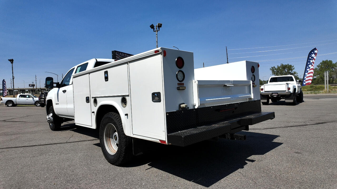 2016 Chevrolet Silverado 3500HD photo 4
