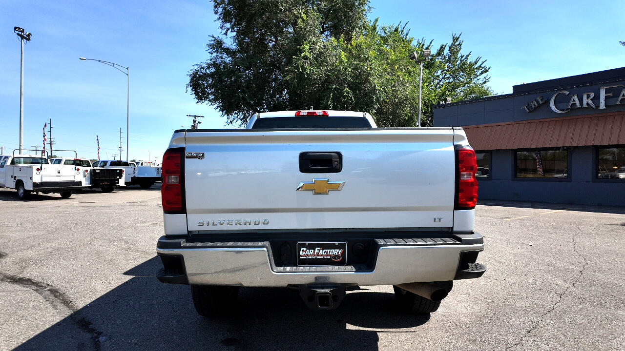 2015 Chevrolet Silverado 2500HD LT photo 4