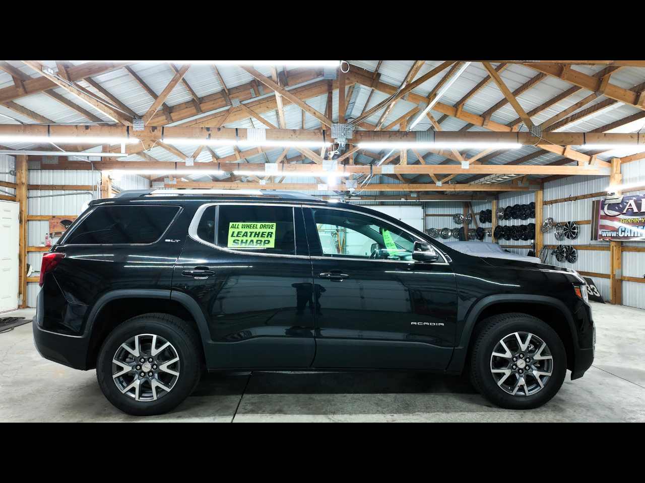 2023 GMC Acadia SLT's photo