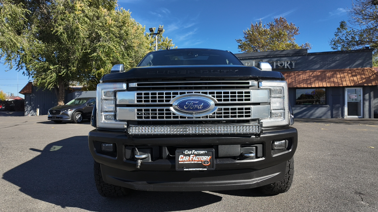 2019 Ford F-350 Platinum photo 2