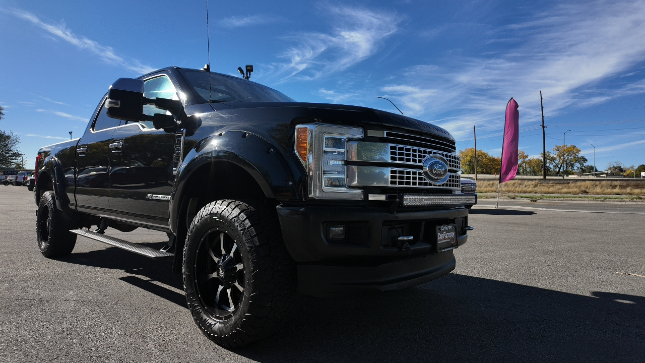 2019 Ford F-350 Platinum photo 3
