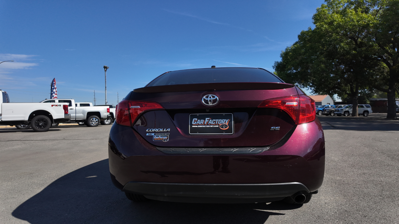 2017 Toyota Corolla SE photo 4