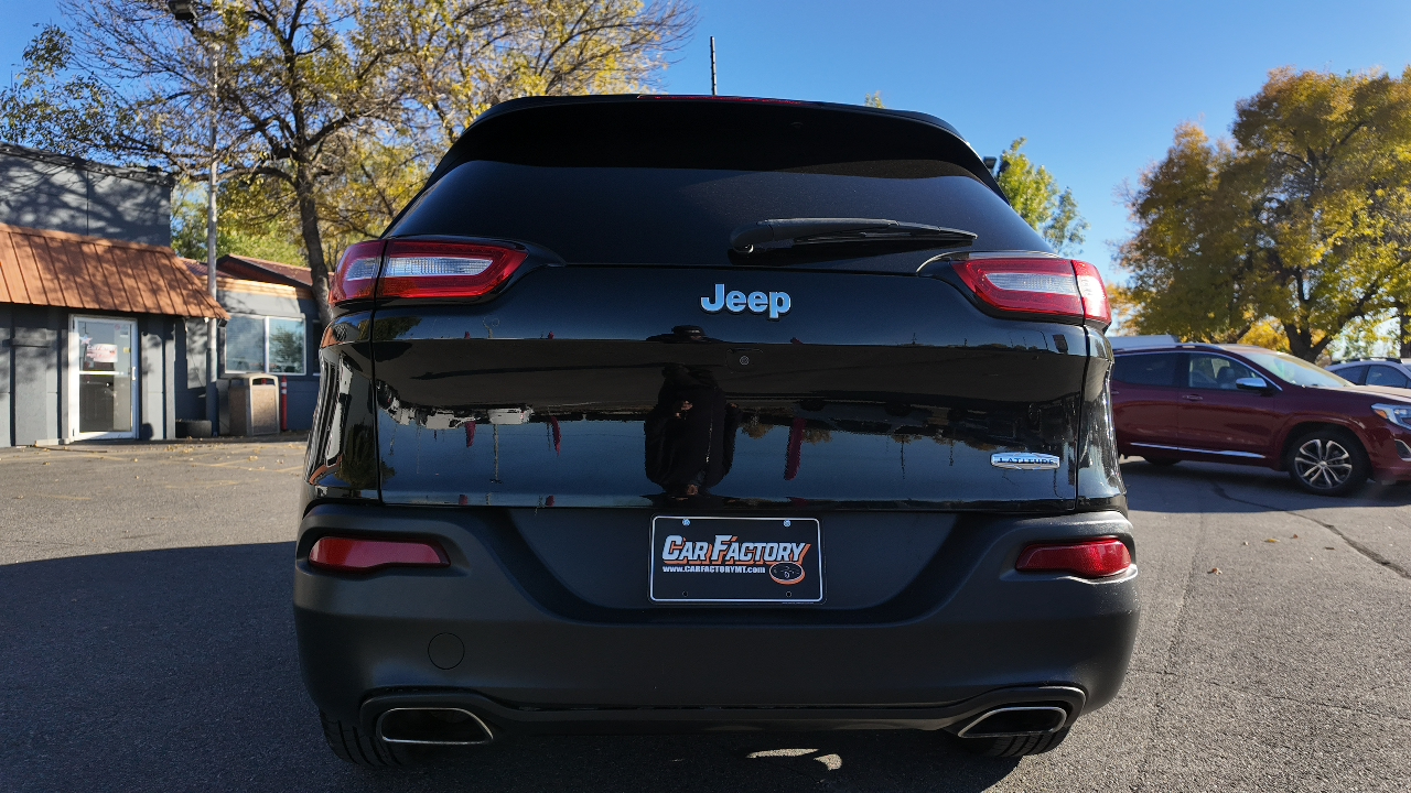 2017 Jeep Cherokee Latitude photo 2