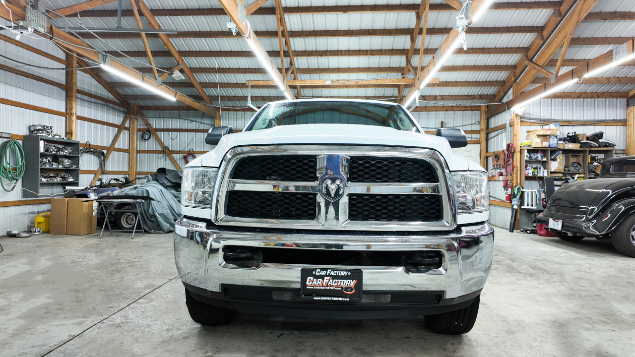 2018 Ram 2500 Tradesman photo 2