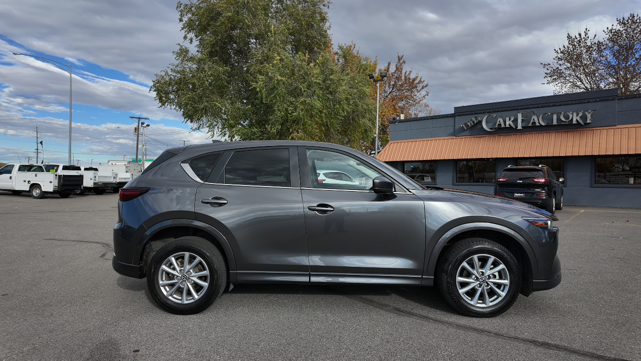 2025 Mazda CX-5 2.5 S Preferred photo 4