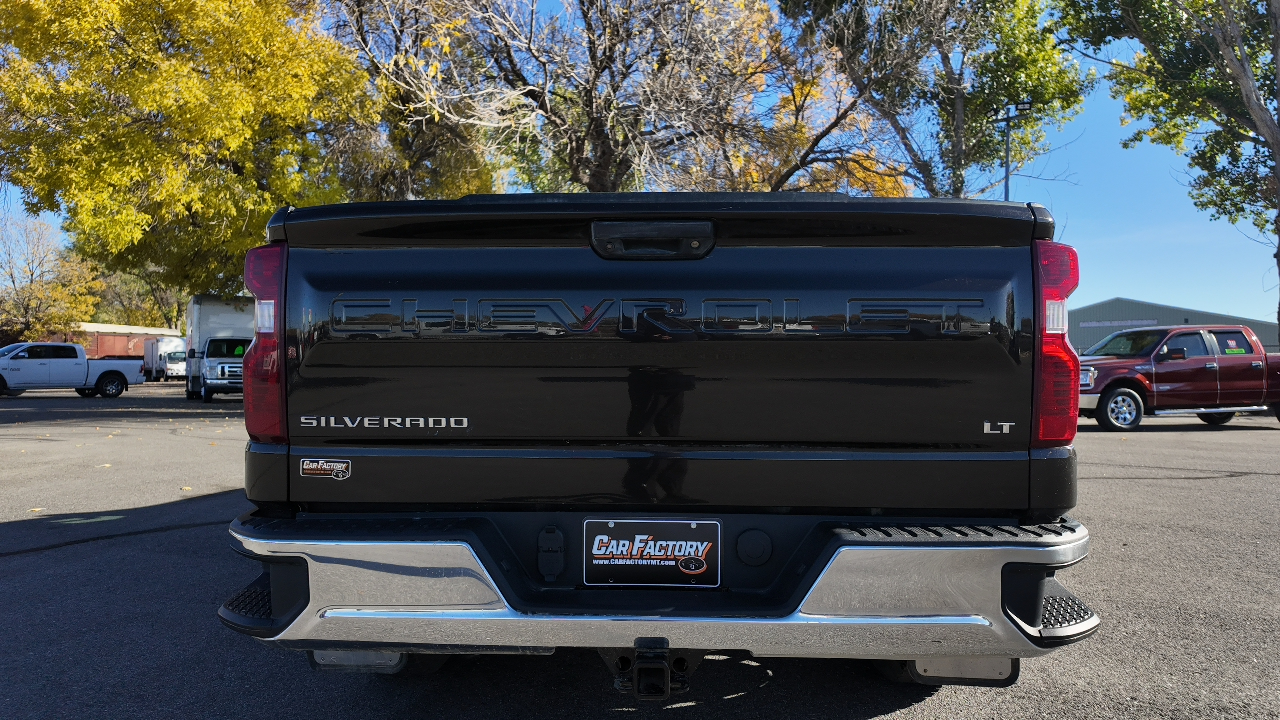 2020 Chevrolet Silverado 1500 LT photo 2