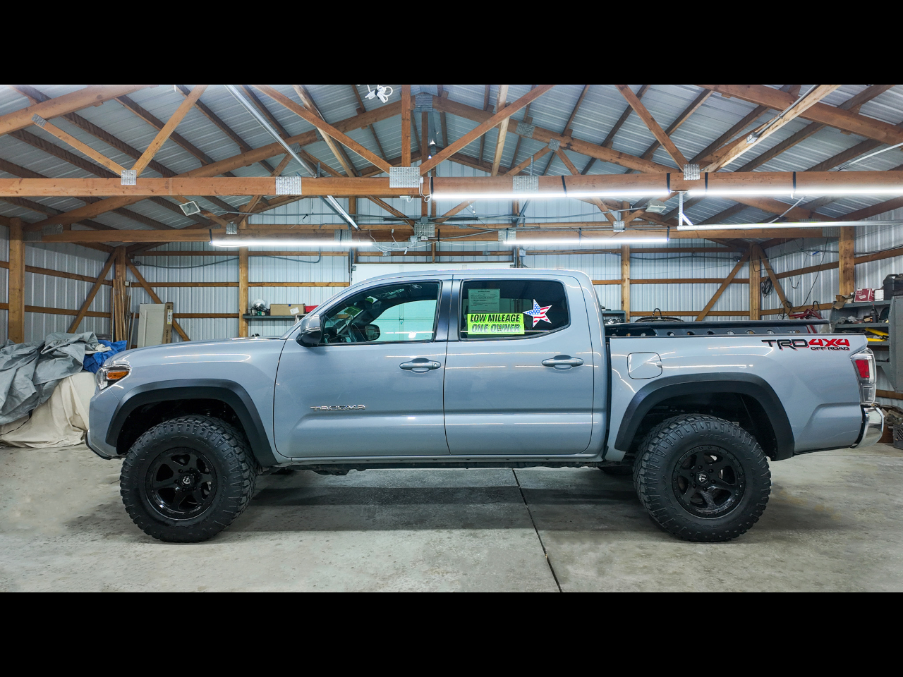 2021 Toyota Tacoma TRD Off Road's photo