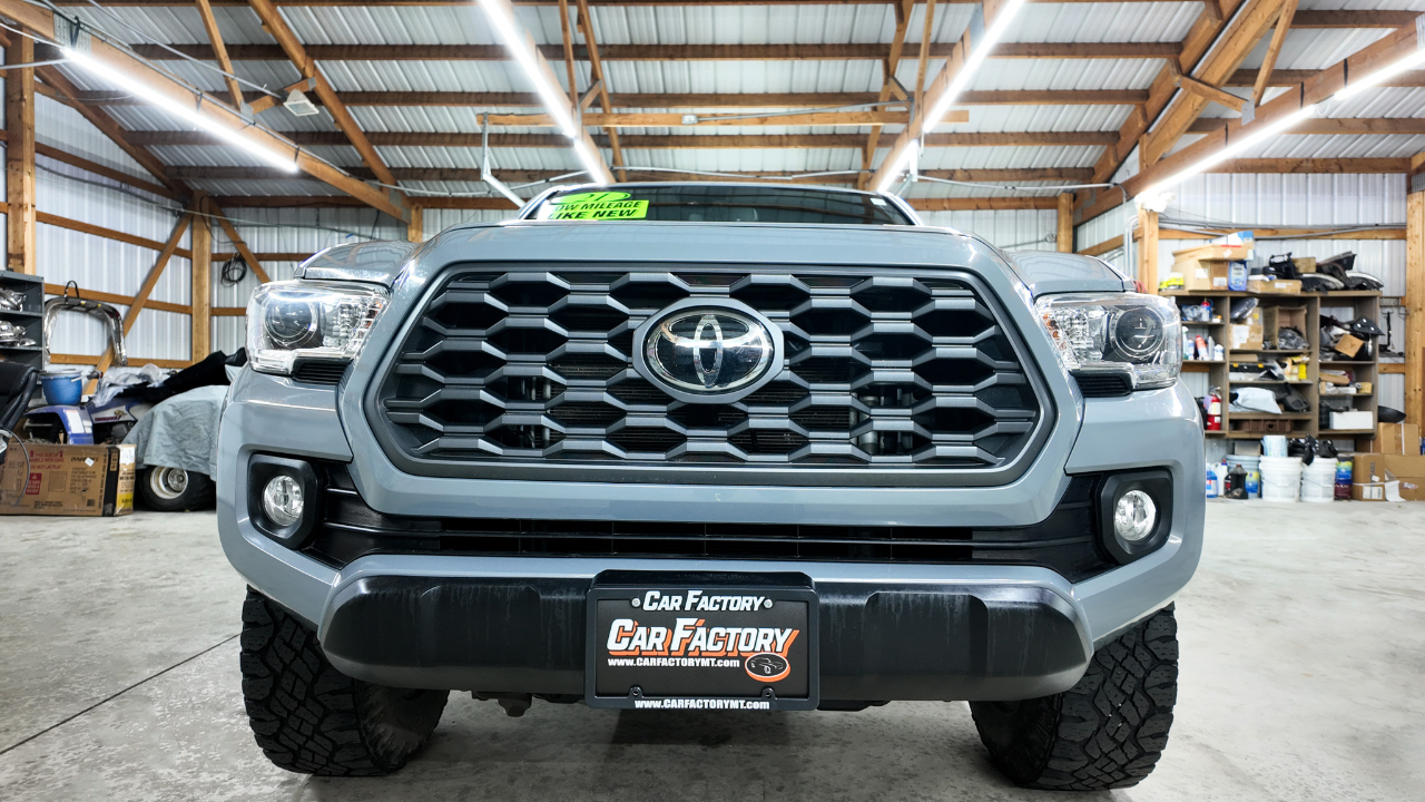 2021 Toyota Tacoma TRD Double Cab photo 2