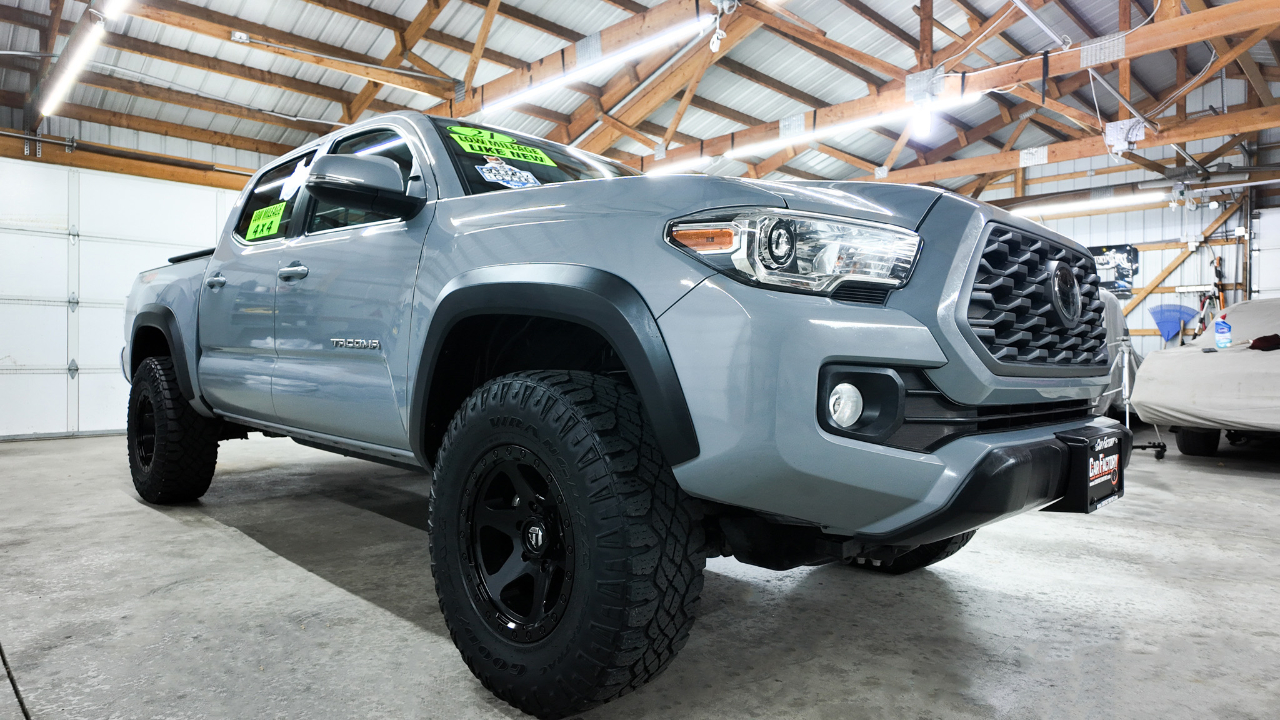 2021 Toyota Tacoma TRD Double Cab photo 3