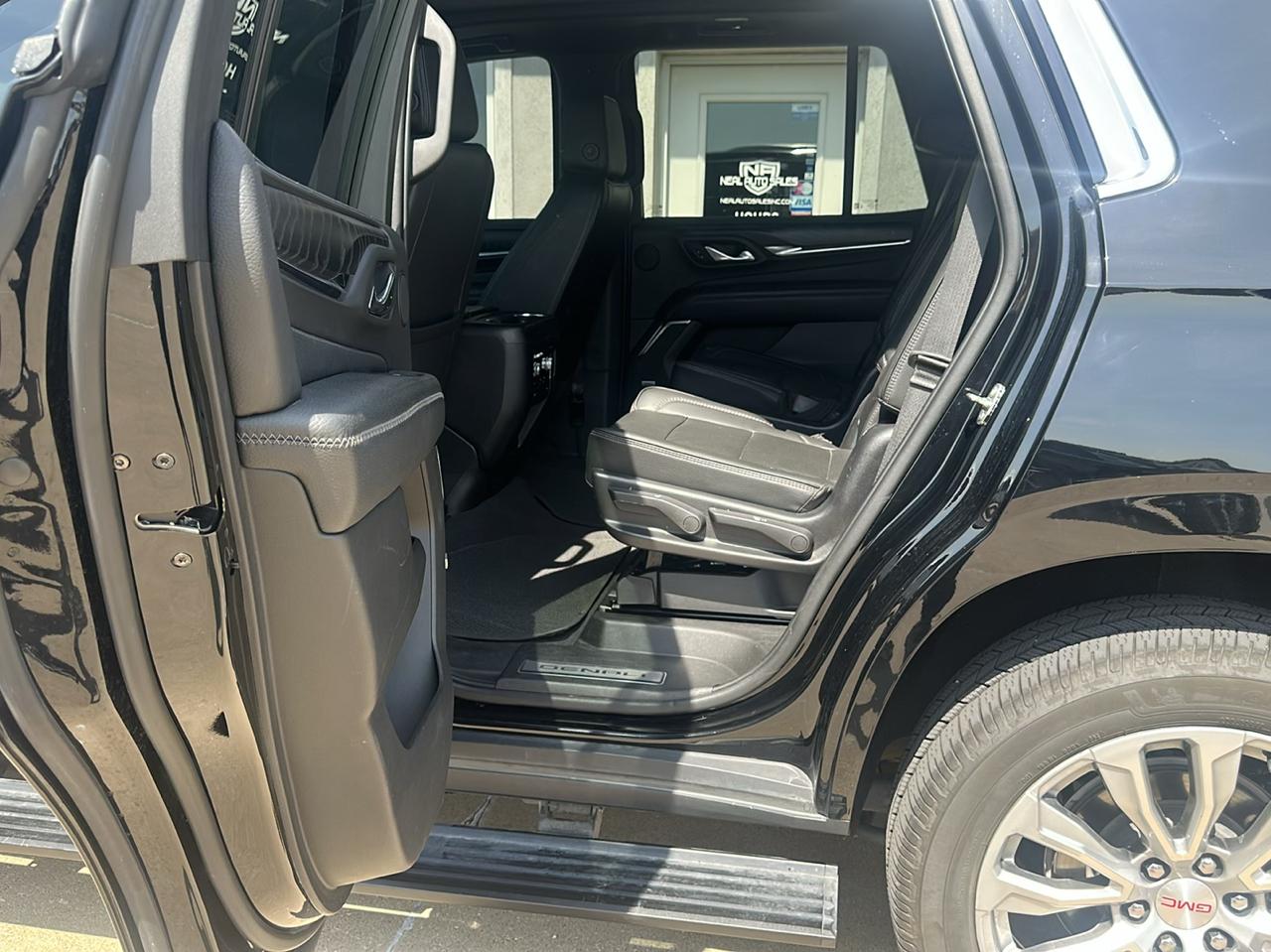 GMC Yukon 4WD 4dr Denali 2023