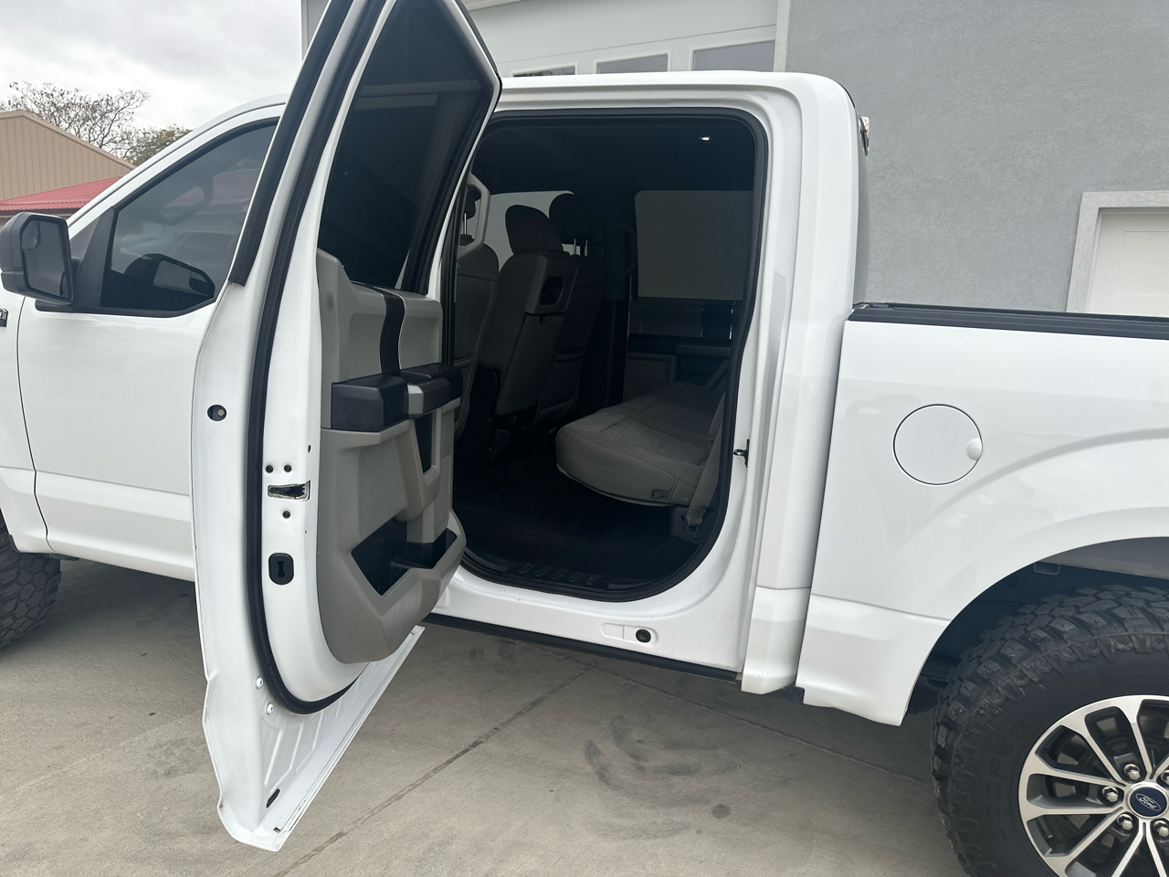 Ford F-150 4WD SuperCrew 145" XLT 2019 Ford F-150 4WD SuperCrew 145" XLT 2019