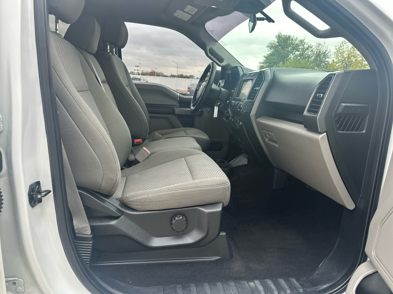 Ford F-150 4WD SuperCrew 145" XLT 2019 Ford F-150 4WD SuperCrew 145" XLT 2019