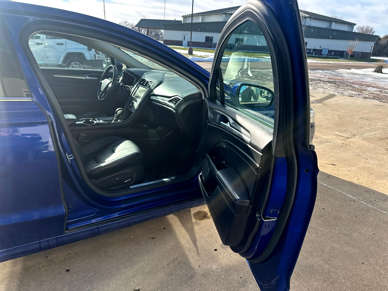 Ford Fusion 4dr Sdn Titanium FWD 2014