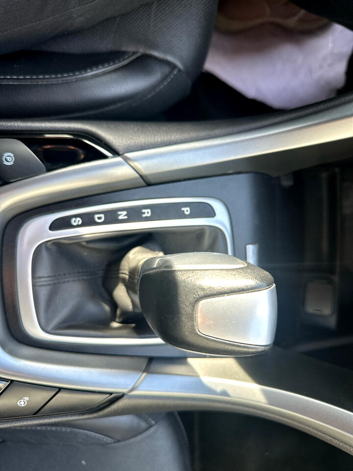 Ford Fusion 4dr Sdn Titanium FWD 2014