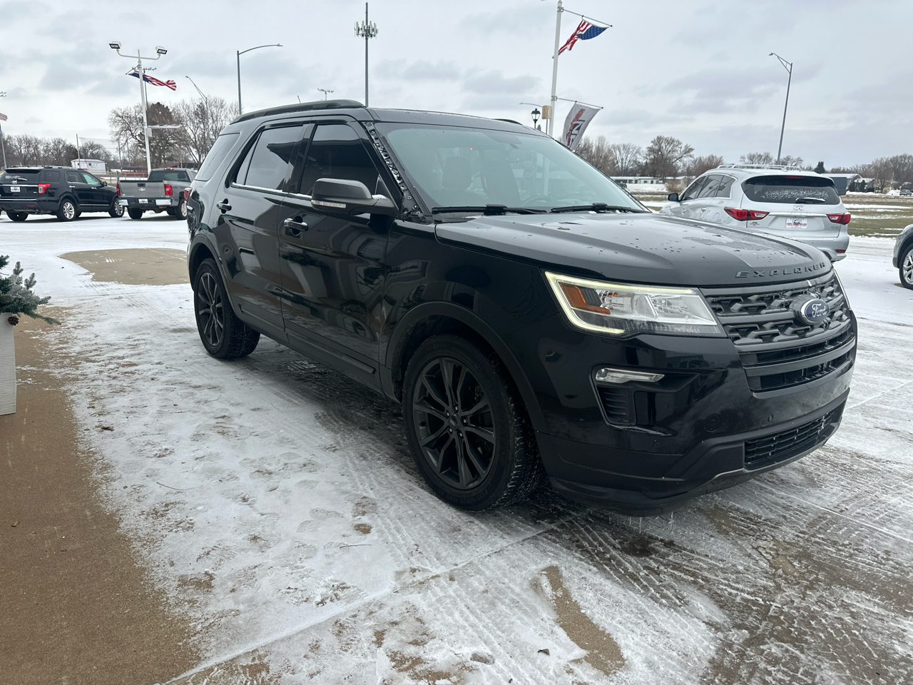 Ford Explorer XLT 4WD 2018