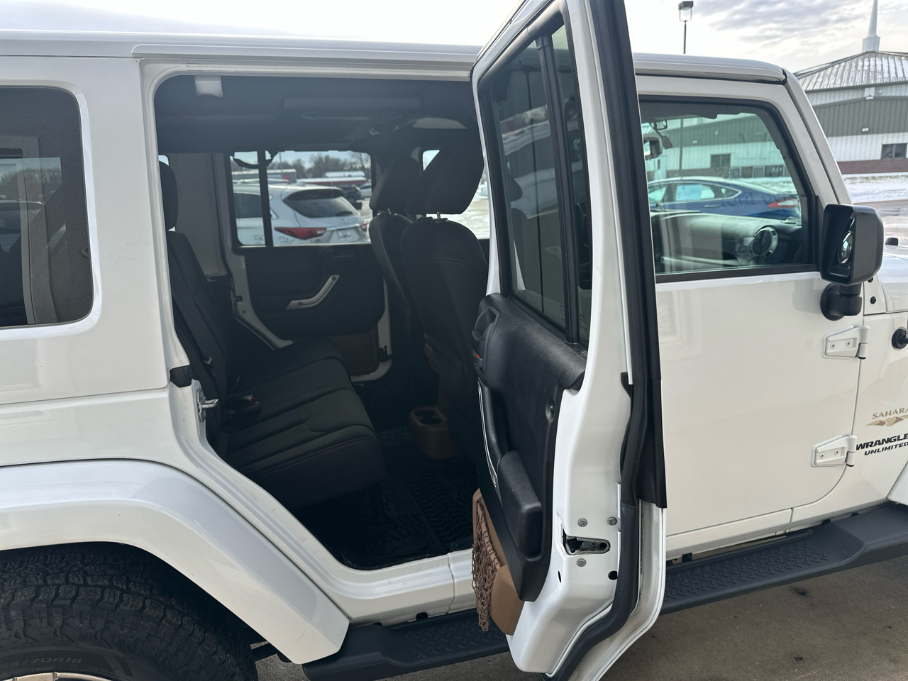Jeep Wrangler Unlimited 4WD 4dr Sahara 2015