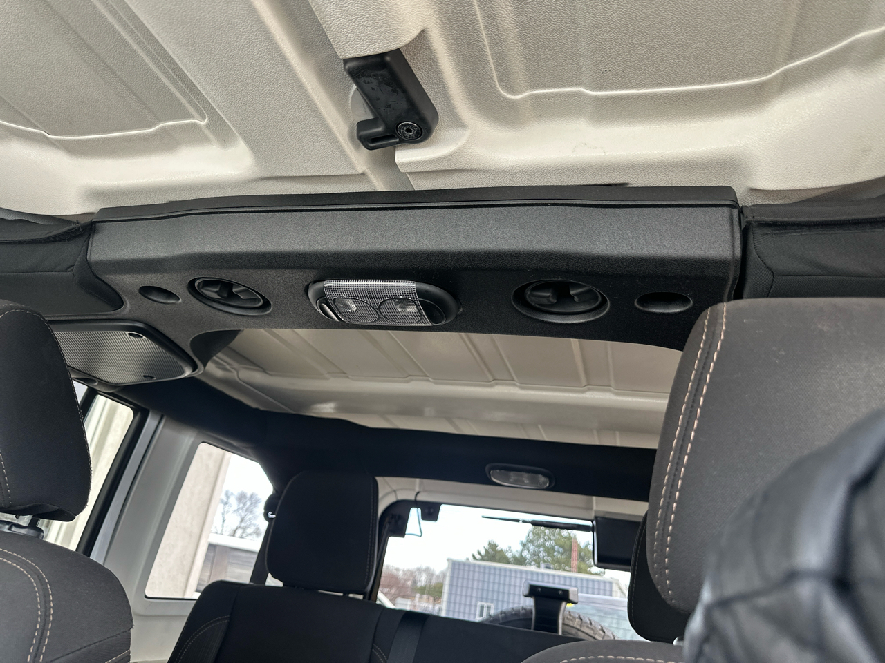 Jeep Wrangler Unlimited 4WD 4dr Sahara 2015