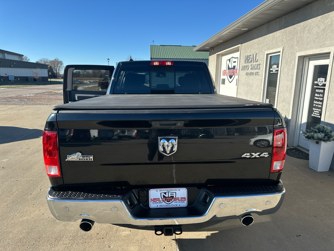 RAM 1500 Big Horn 4x4 Crew Cab 6'4" Box 2018