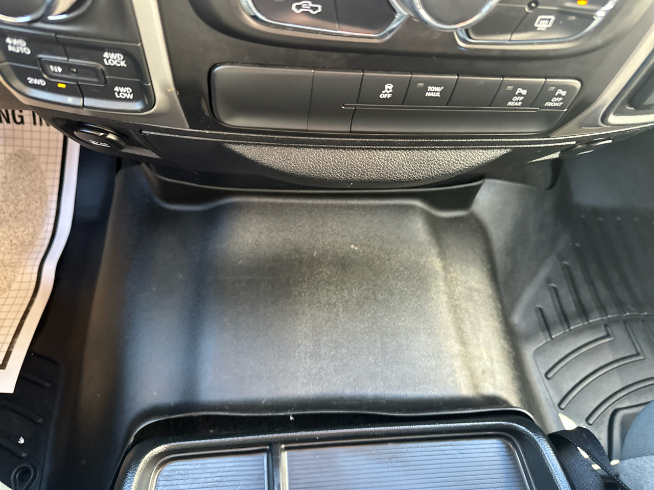 RAM 1500 Big Horn 4x4 Crew Cab 6'4" Box 2018