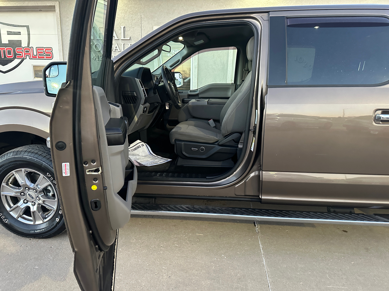 Ford F-150 XLT 4WD SuperCrew 5.5' Box 2017