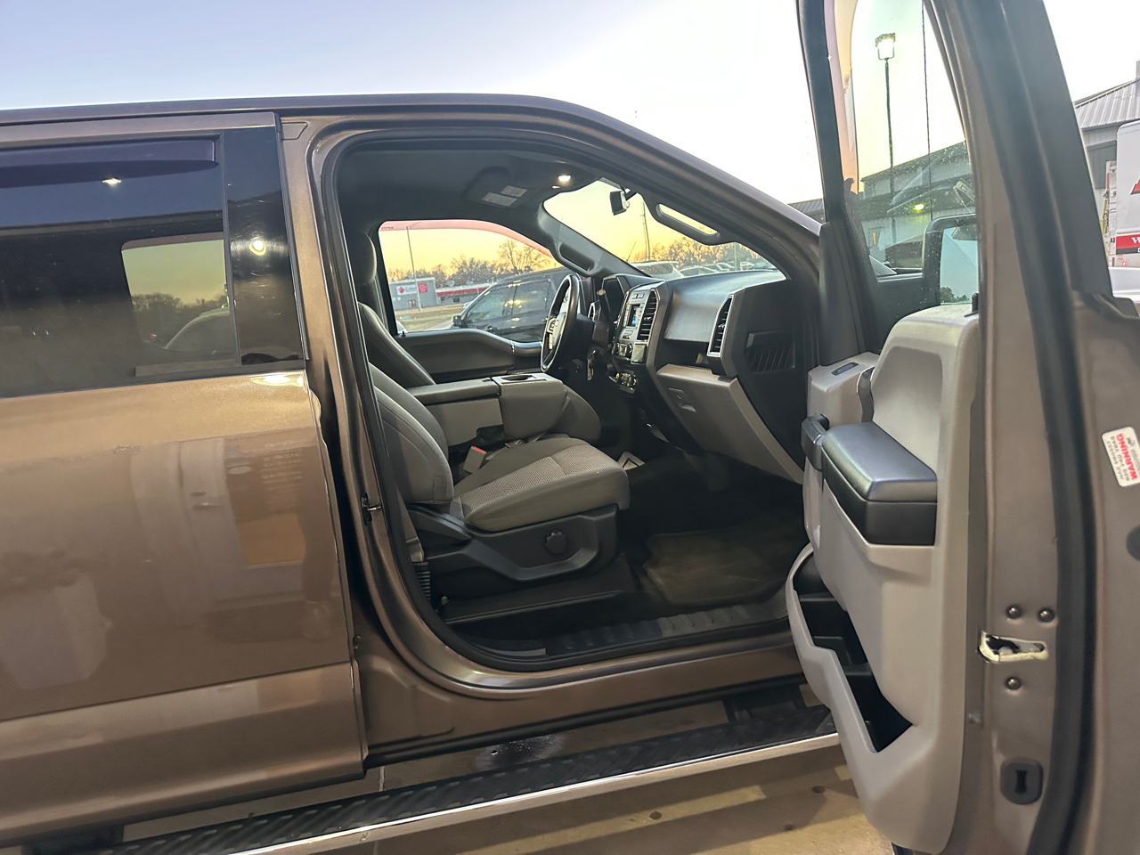 Ford F-150 XLT 4WD SuperCrew 5.5' Box 2017