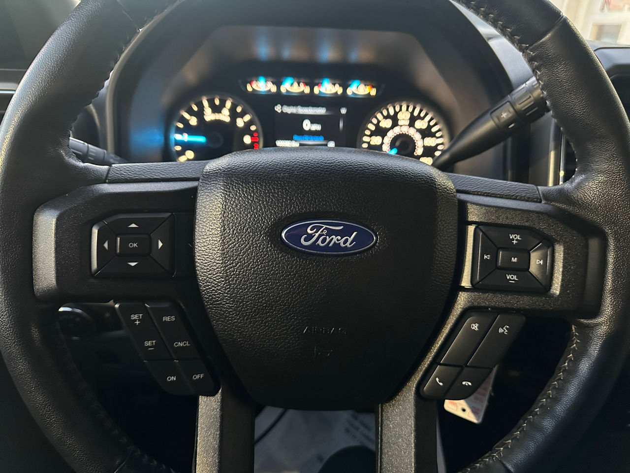 Ford F-150 XLT 4WD SuperCrew 5.5' Box 2017